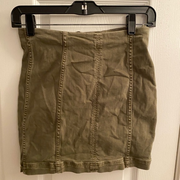 Skirt - Picture 2 of 5